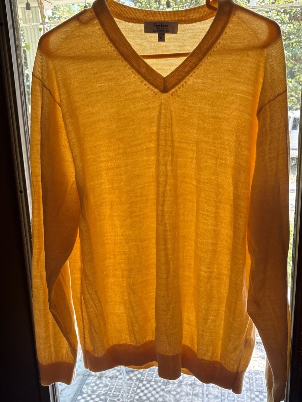 Lightweight Men’s V-Neck Sweater Extra Fine Merino Wool in Yellow by Turnbury